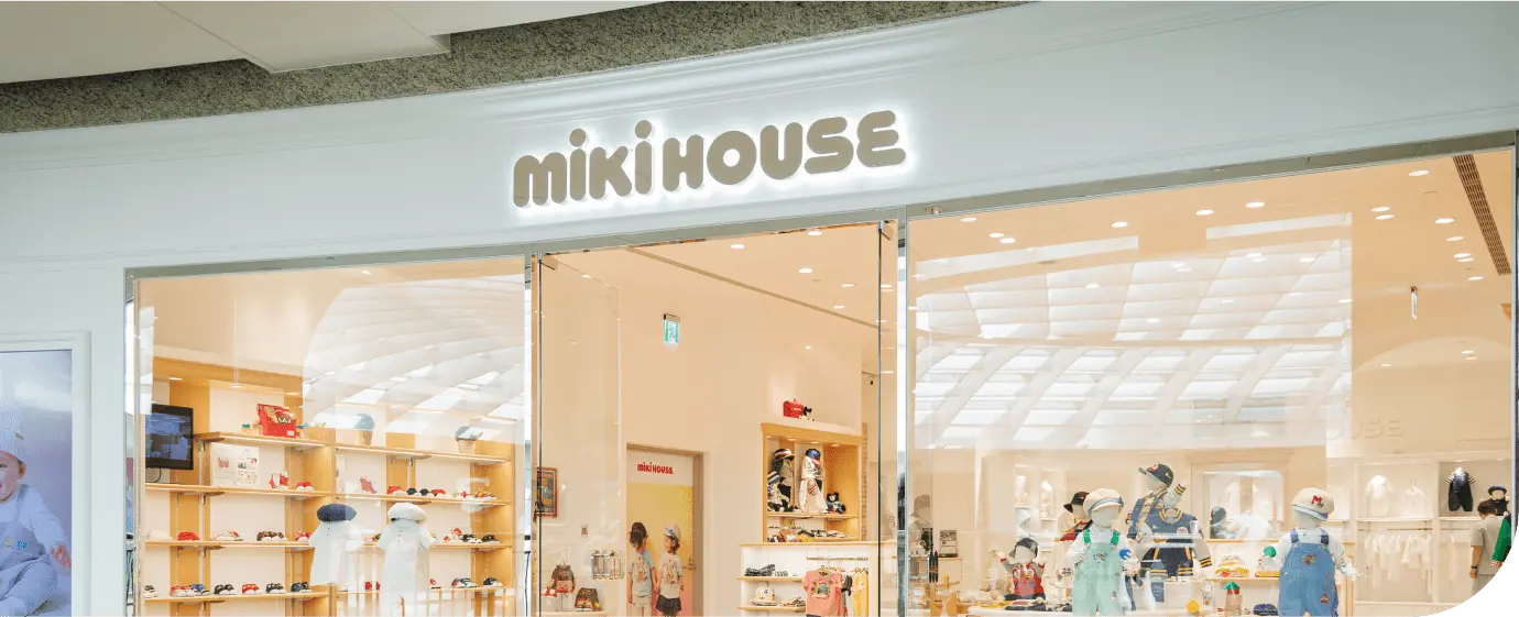 商業施設にあるミキハウスの店舗外観